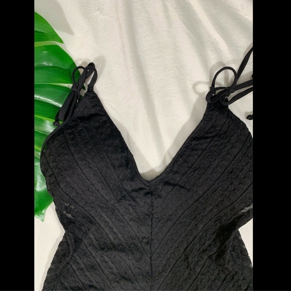 NEW $138 Robin Piccone‎ Carly One-Piece Swimsuit in Black [SZ 10 ] - Picture 3 of 8